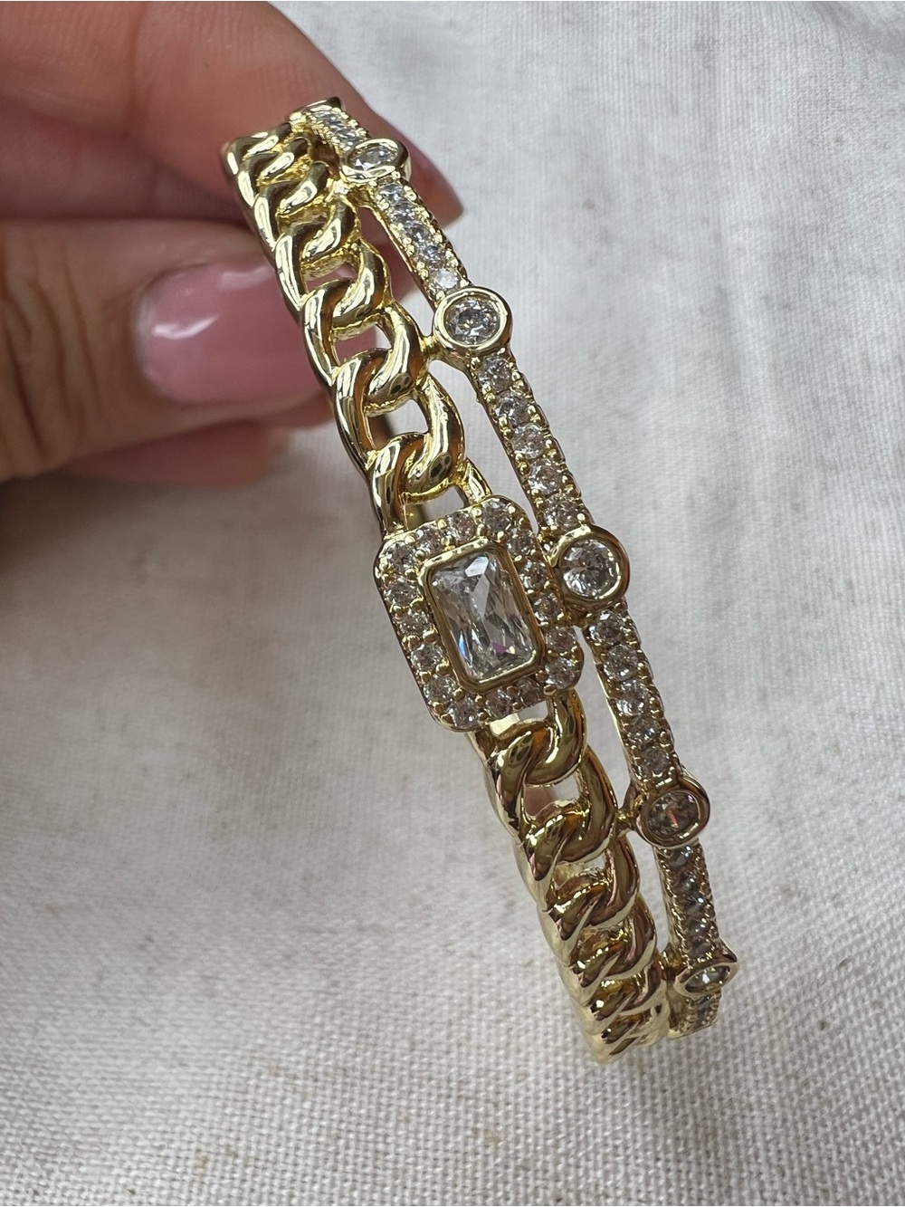 Gold-Tone Crystal Chain Link Bangle Bracelet NWOT